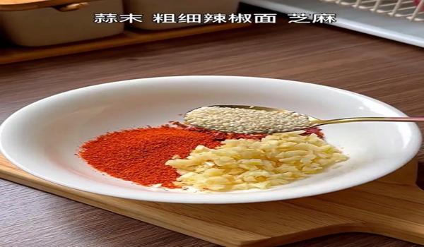 鸡腿辅助怎么用不封号(如何选择安全的鸡腿辅助工具以避免封号风险?)