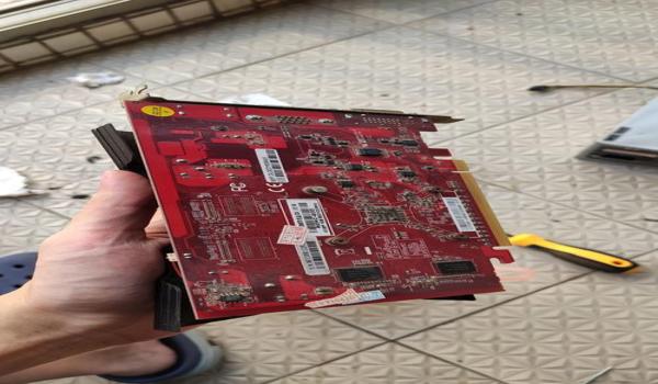 绝地求生怎么跳远一点
