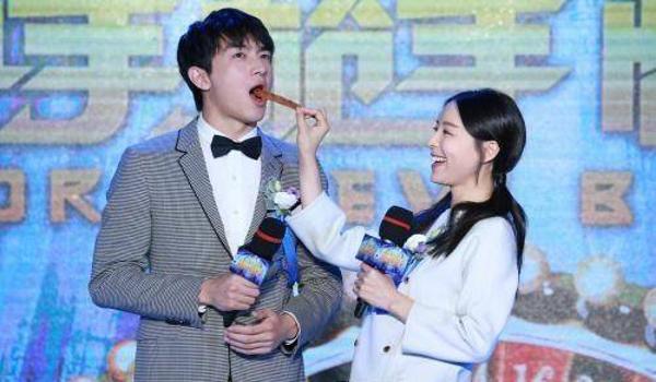绝地求生卫龙辅助怎么用