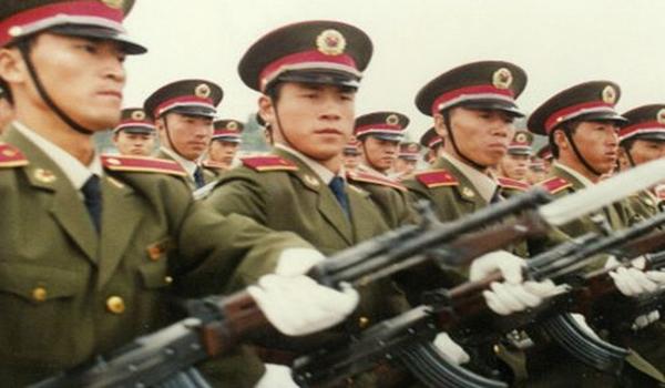 81式用什么辅助瞄准（81式步枪如何安装和拆卸瞄准镜？）